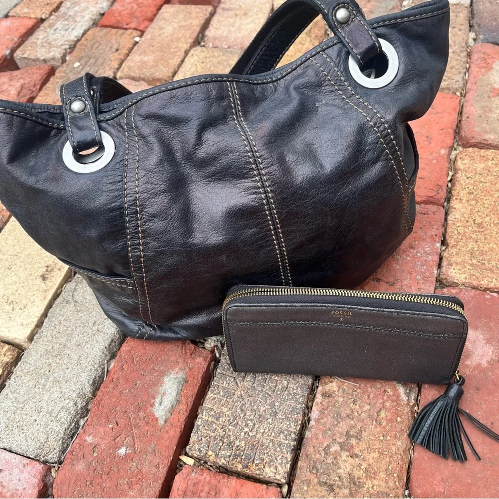 Fossil Black Canvas Tote & Wallet with Silver Accents - Picture 2 of 10